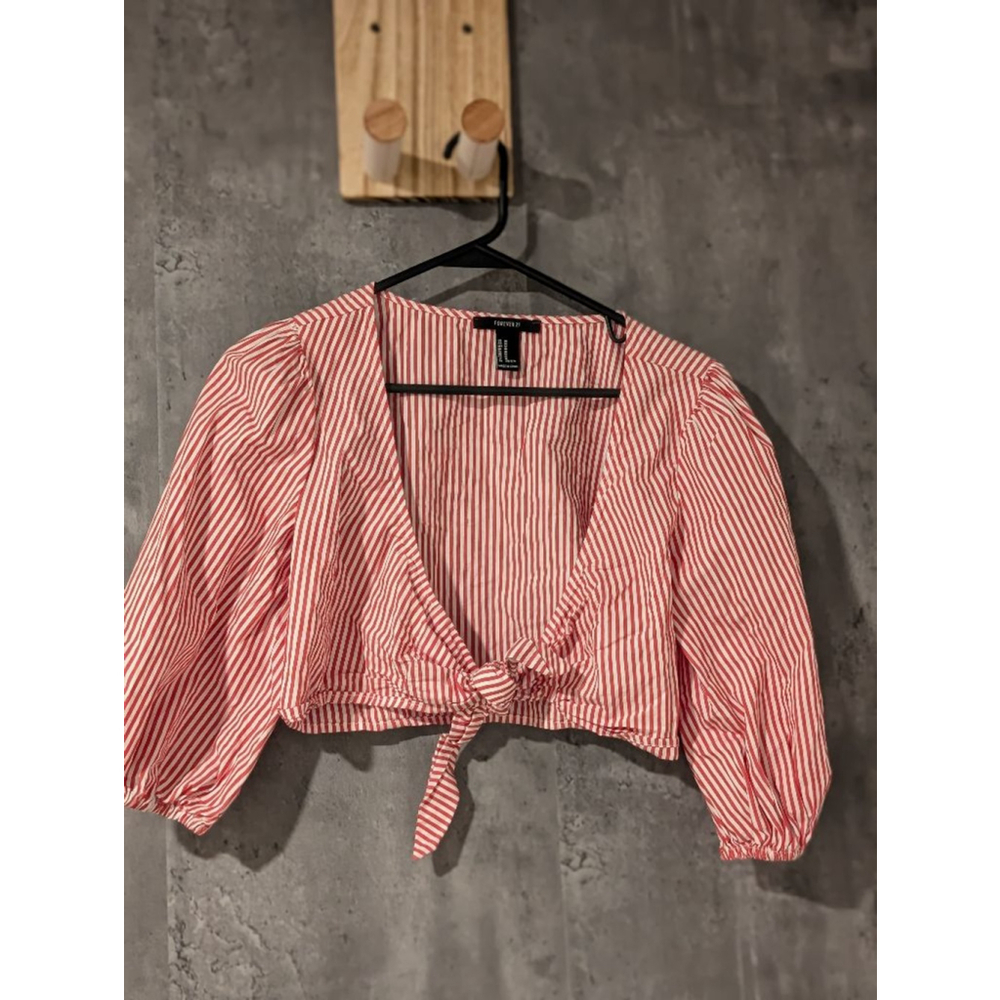 Women's Forever 21 Crop Top Size M Red White Striped Tie Front